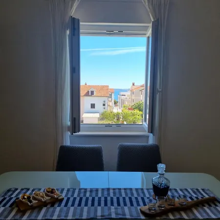 Dineva Trogir