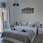 Apartament Dineva *