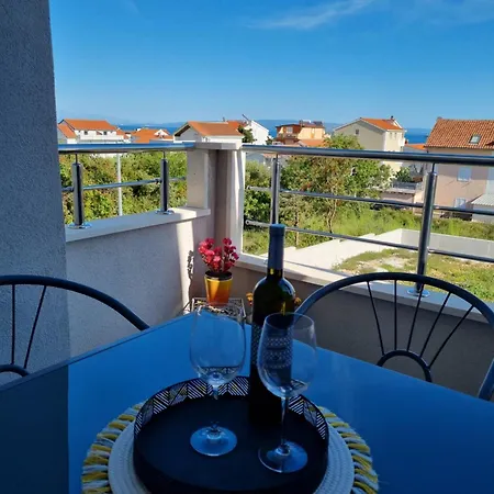 Dineva Apartman