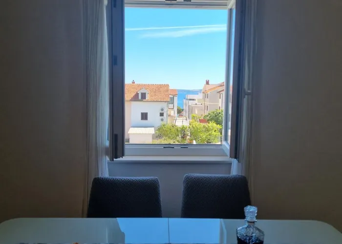 Dineva Trogir